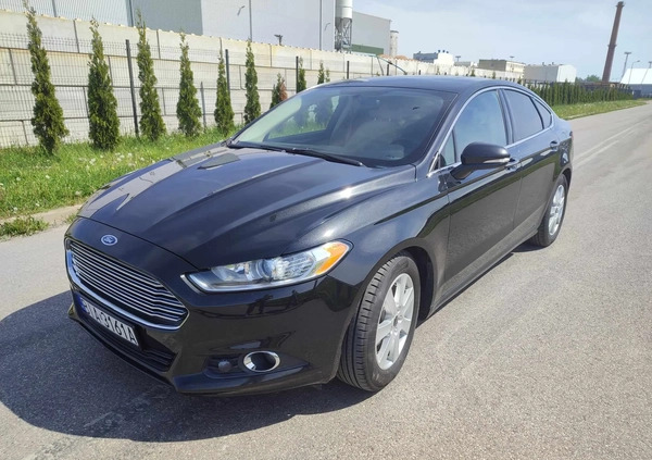 Ford Fusion cena 48000 przebieg: 168000, rok produkcji 2015 z Łapy małe 37